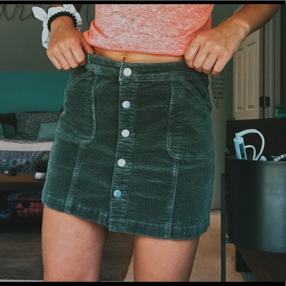 wild fable Dresses & Skirts - Lightly worn green button skirt